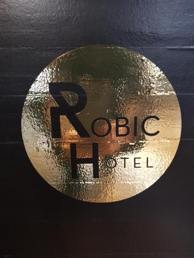 Brit Hotel Essentiel Pontivy Robic Zewnętrze zdjęcie