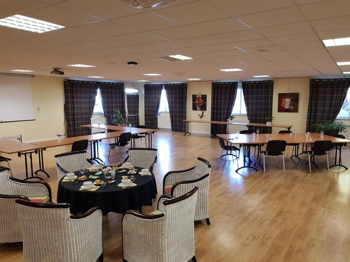 Brit Hotel Essentiel Pontivy Robic Zewnętrze zdjęcie