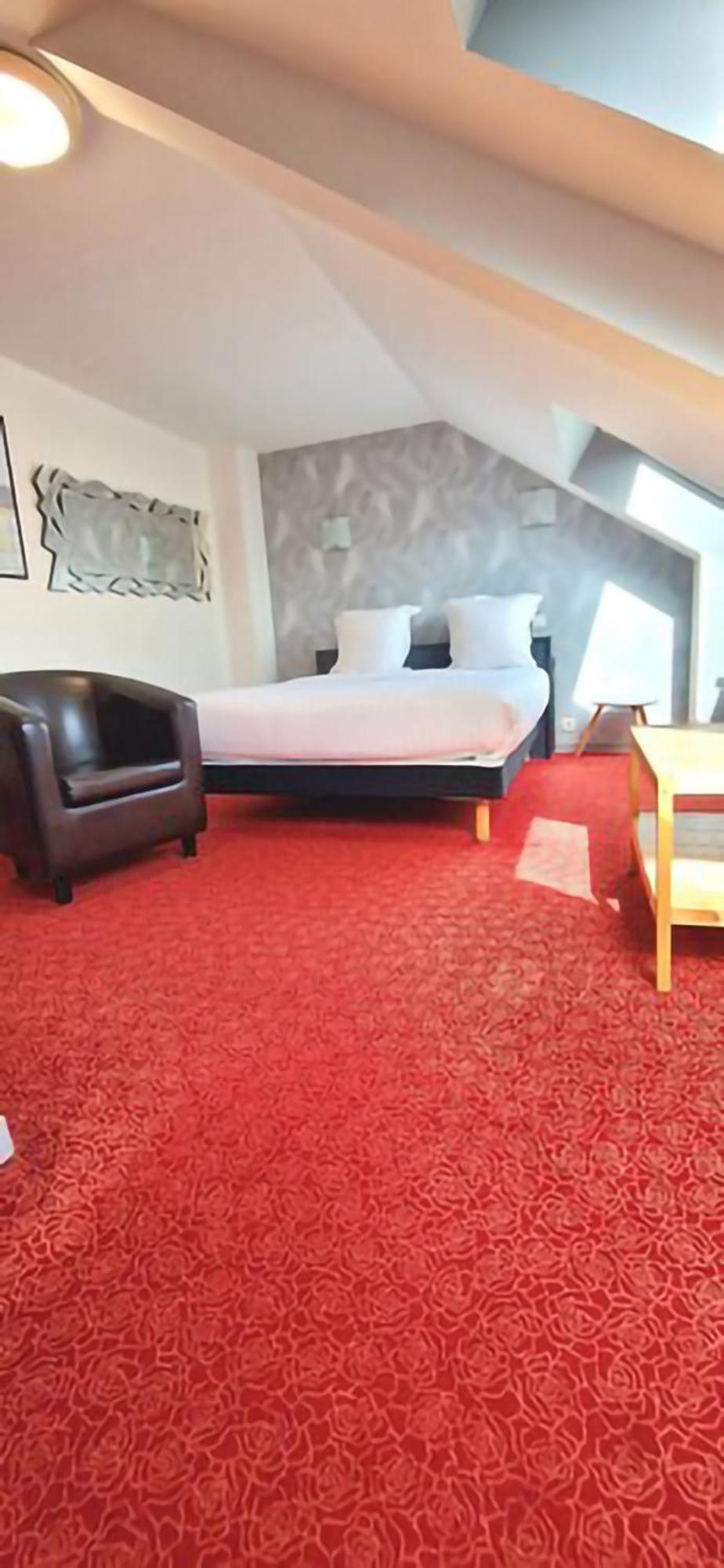 Brit Hotel Essentiel Pontivy Robic Zewnętrze zdjęcie