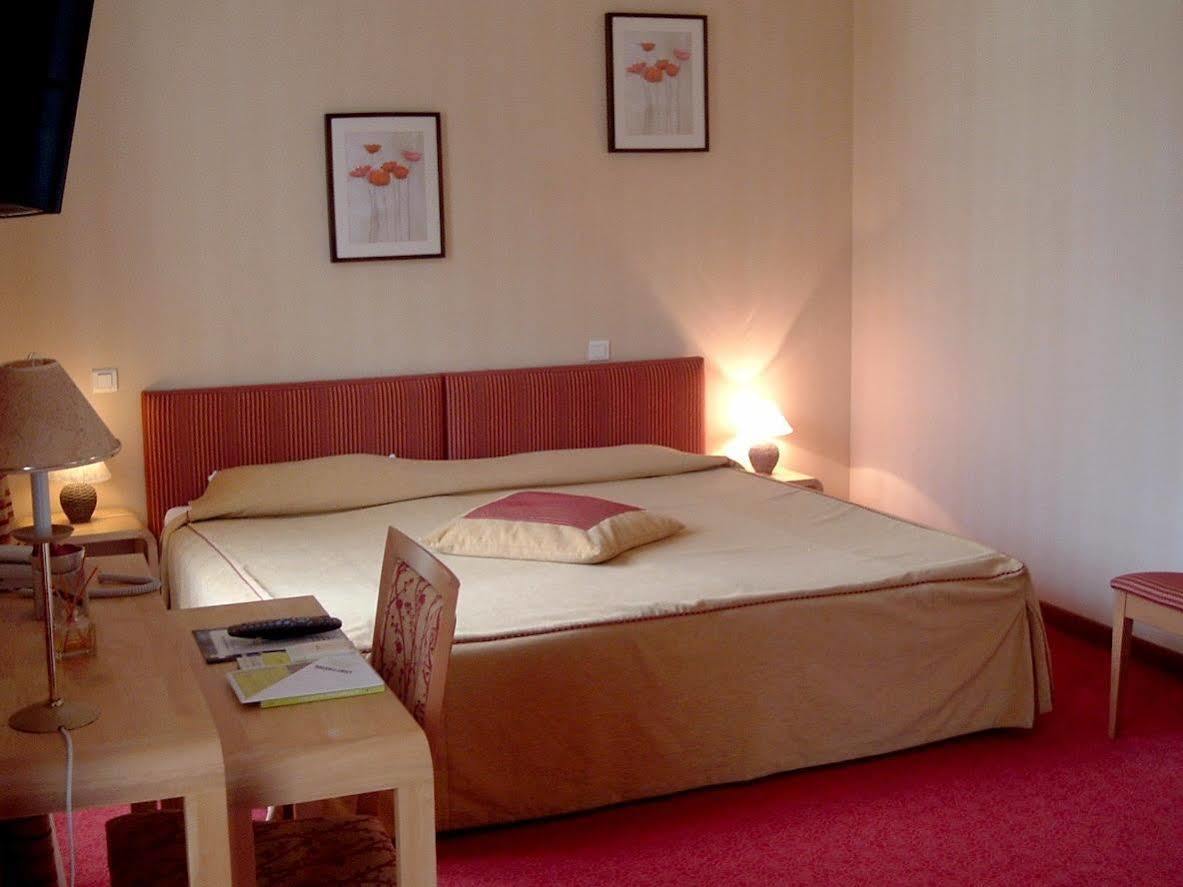 Brit Hotel Essentiel Pontivy Robic Zewnętrze zdjęcie